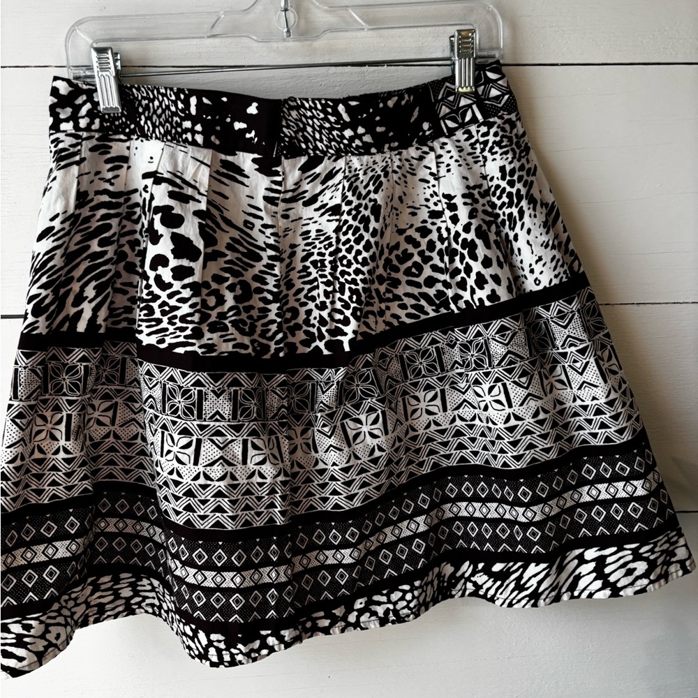 Y2K! Whimsical Mini Skirt Wrapper Black and White A-Line Skirt Size Large